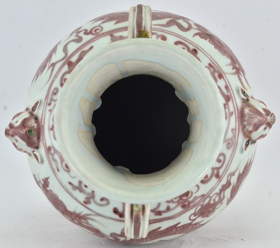 Red and white dragon vase